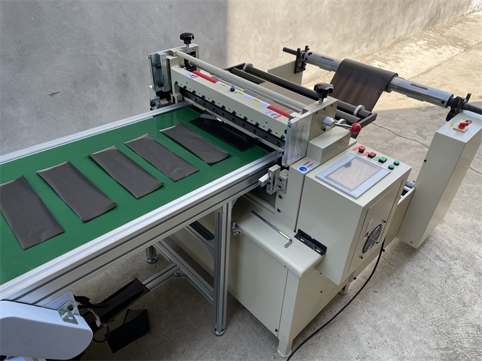 PVC roll to sheet cutting machine