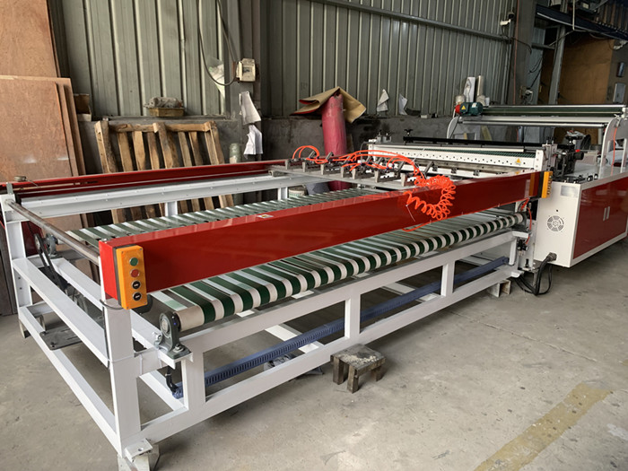 roll to sheet cutting machine