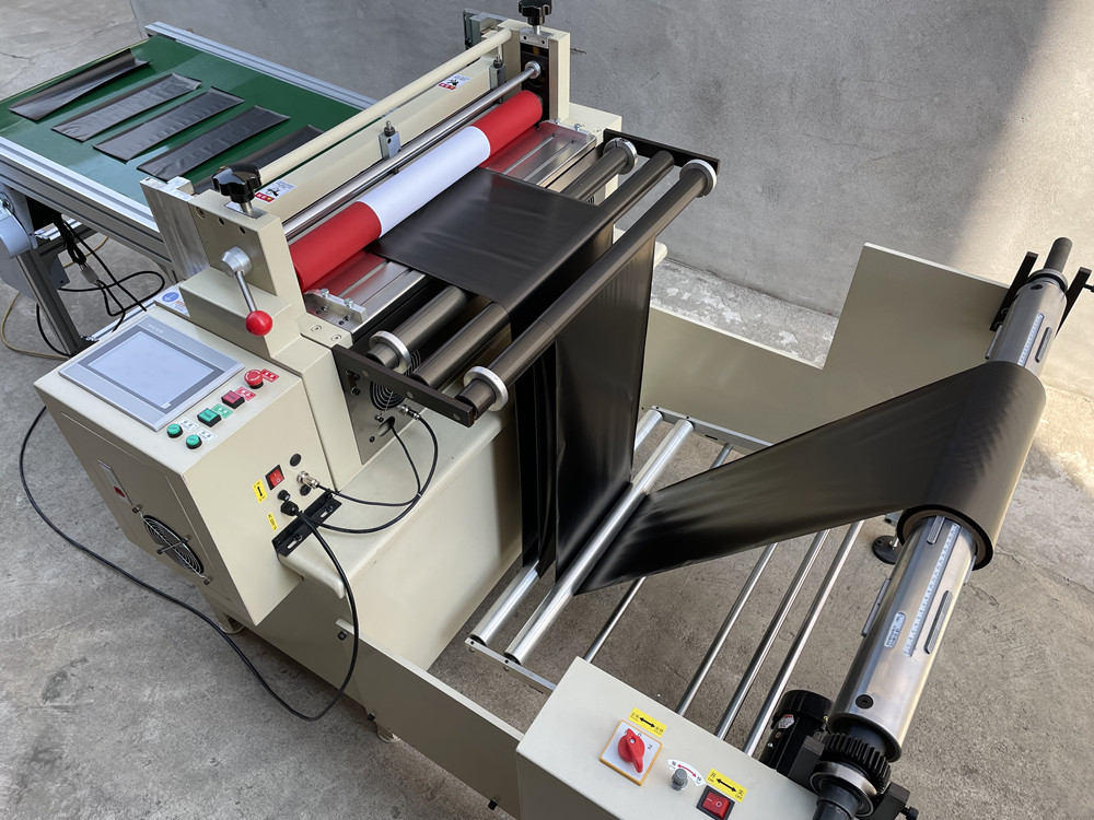 Commercial Polyester Film Cutting Machine